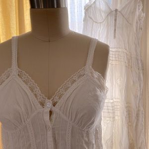 Vintage Summer White Cotton Lace Button Front Embroidered Sundress Perfection